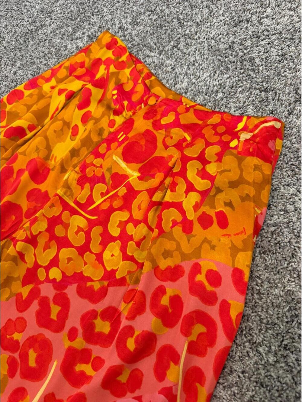 Farm Rio Anthropologie Colorful Animal Print Crop Satin Wide Leg Pants Size XL - Picture 6 of 10